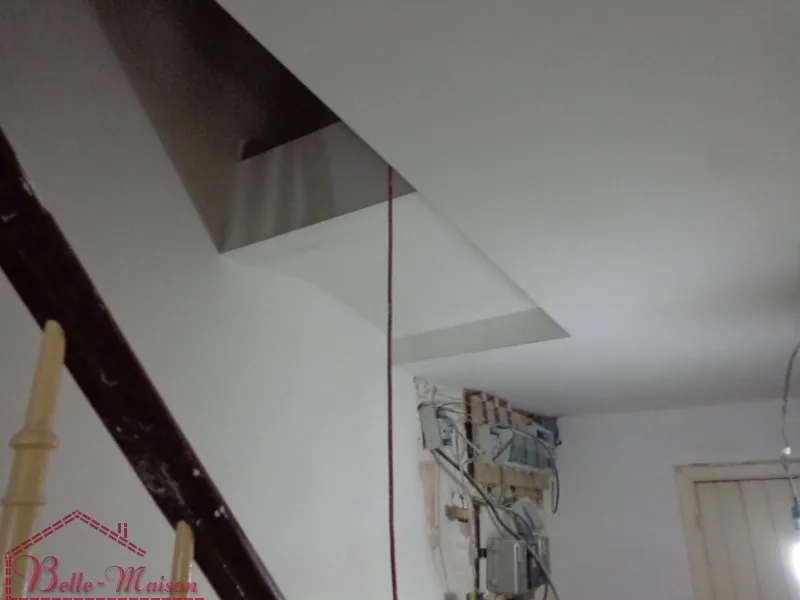 Ponçage d’un escalier réalisée par Belle Maison